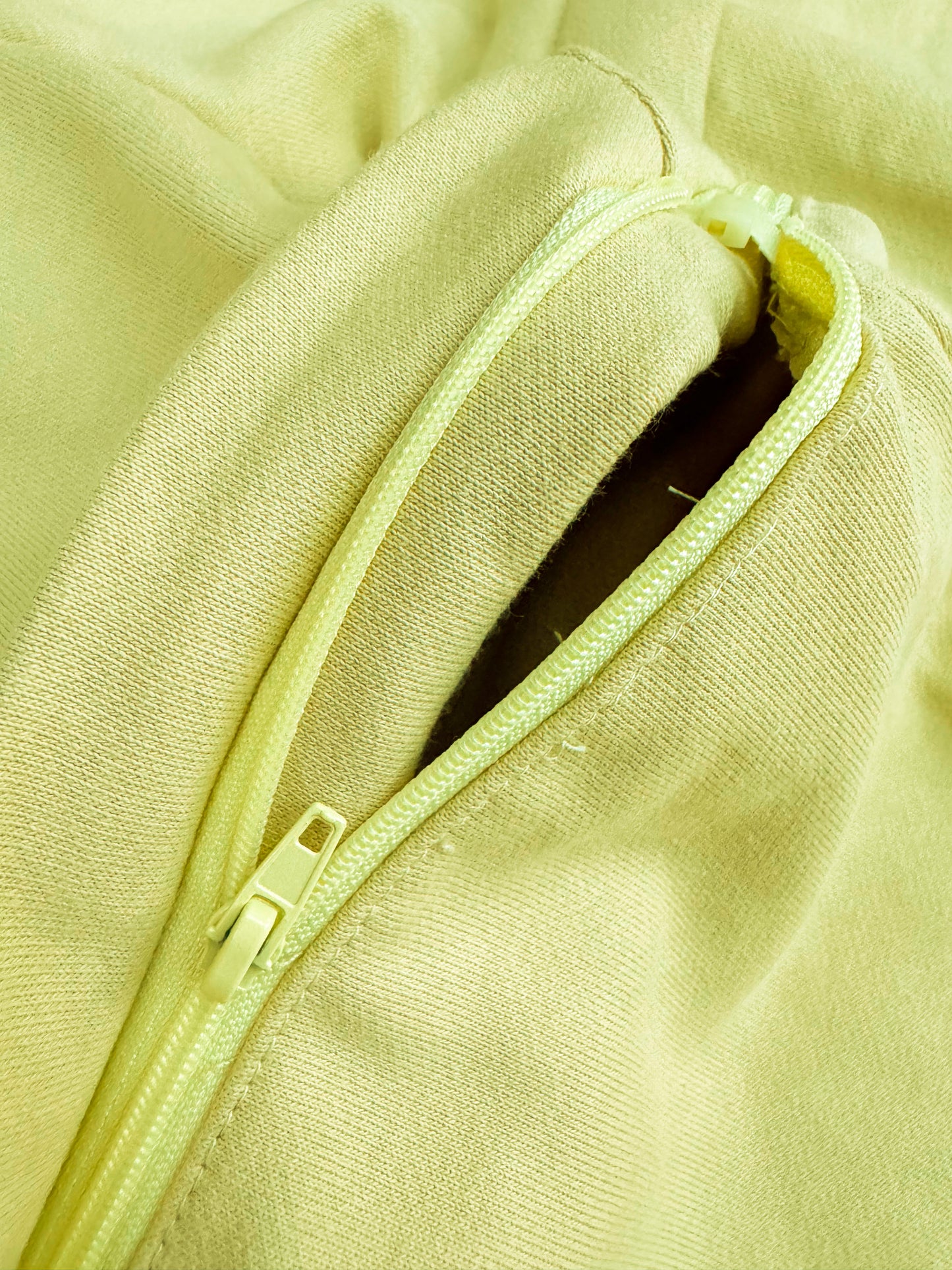 airport sweatpants vert (convertible)